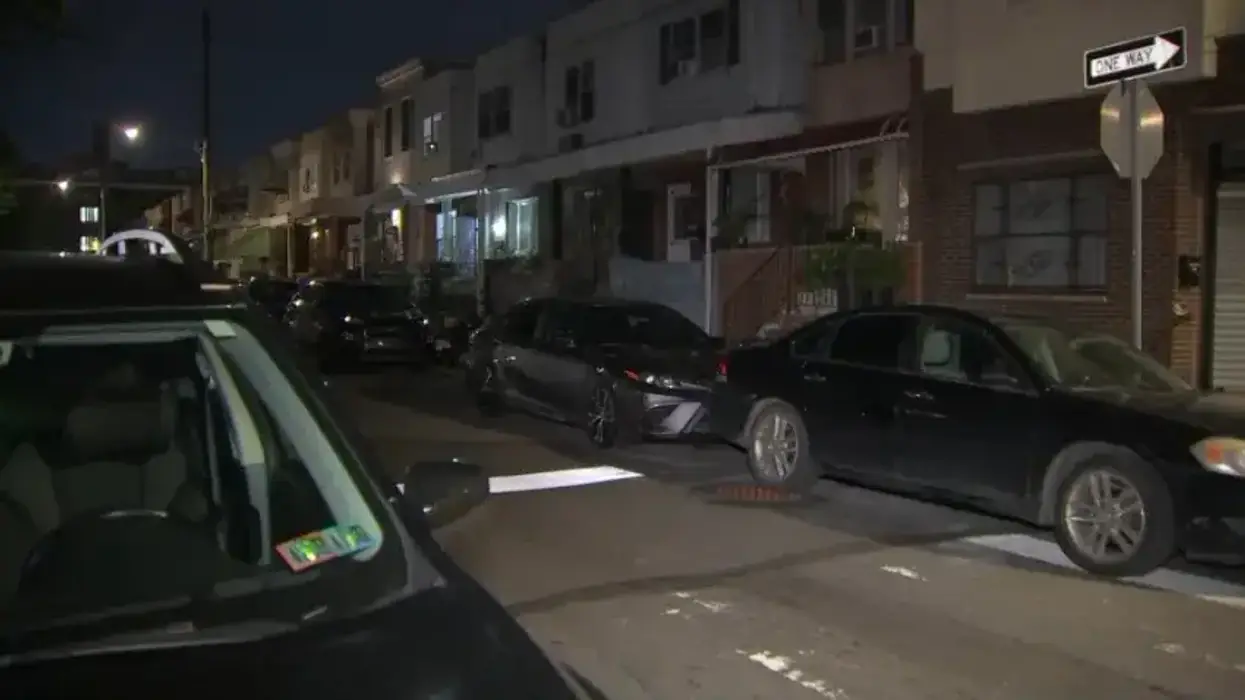 17-year-old shot while handling a gun inside South Philly home, police say
