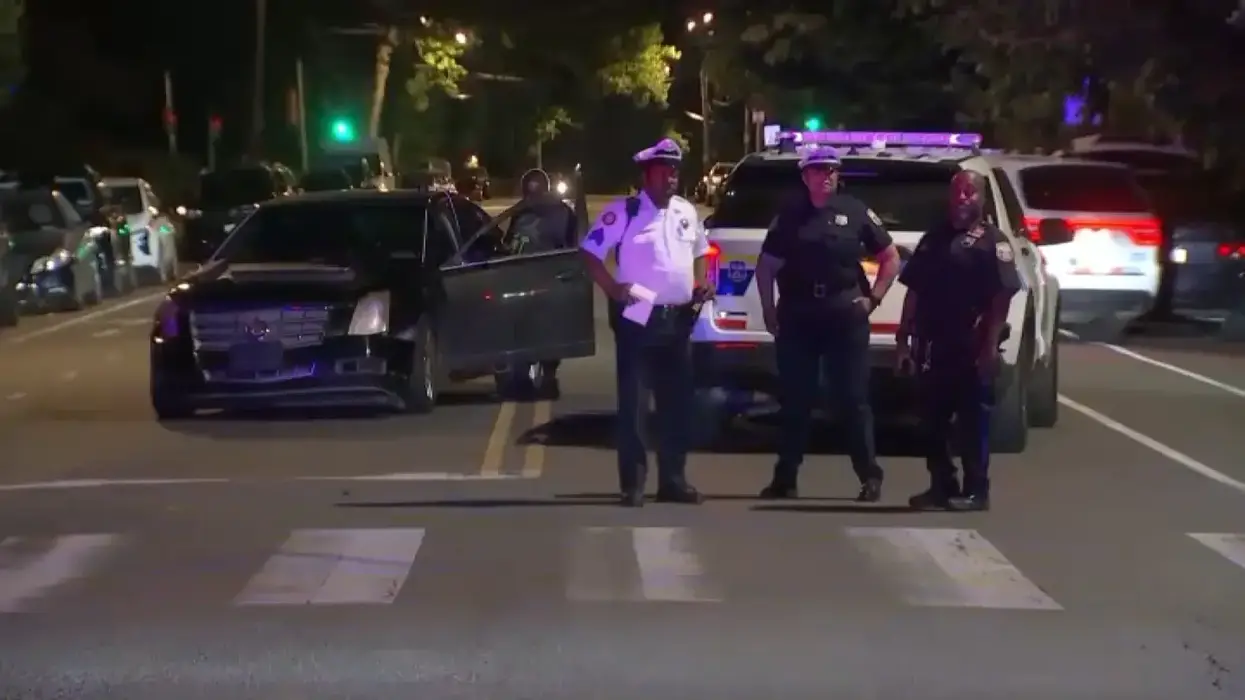 3 officers shot in West Philadelphia, suspect dead