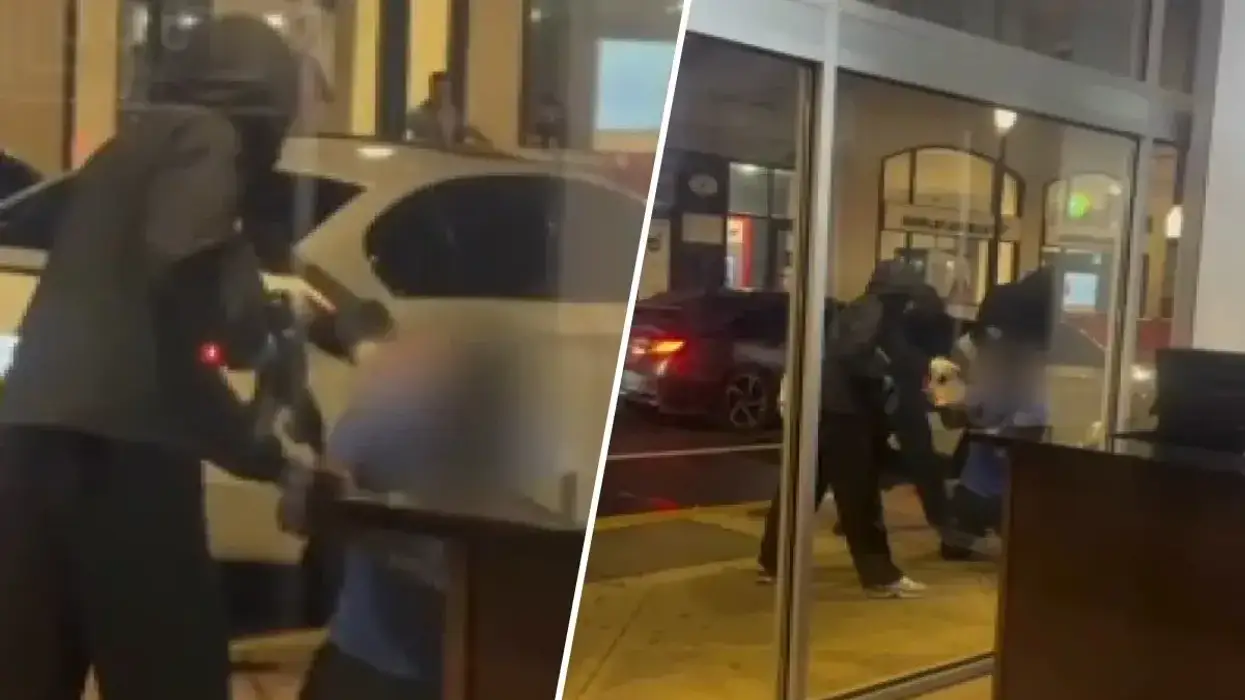 3 men, one armed with AR-15-style rifle, rob group on Center City sidewalk