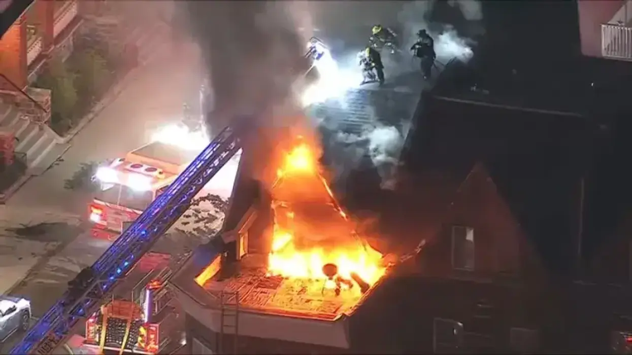 1 killed in West Philadelphia row home fire