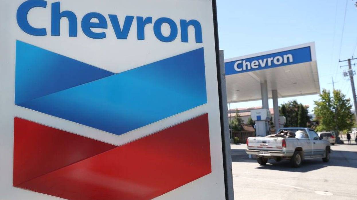 In a potential blow to the Bay Area economy, Chevron has announced plans to move to a smaller corporate office in the East Bay and send some employees to Houston.