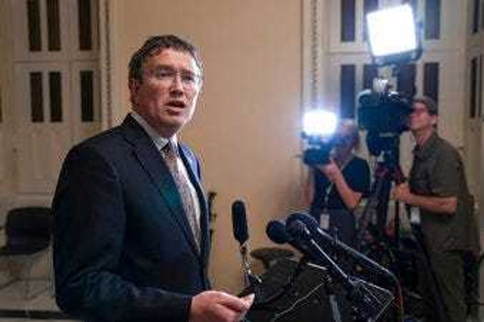 House Debates $2.2T Virus Relief Bill Amid Last-Minute Snag