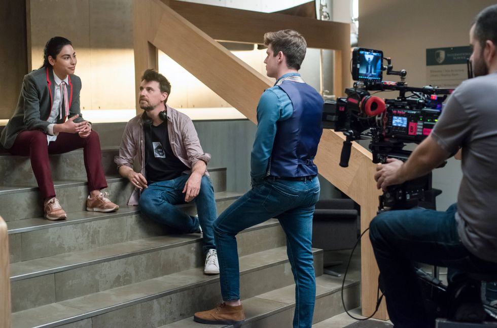 ina El Hammani y Miguel Bernardeau detrás del escenario de "Élite" de Netflix