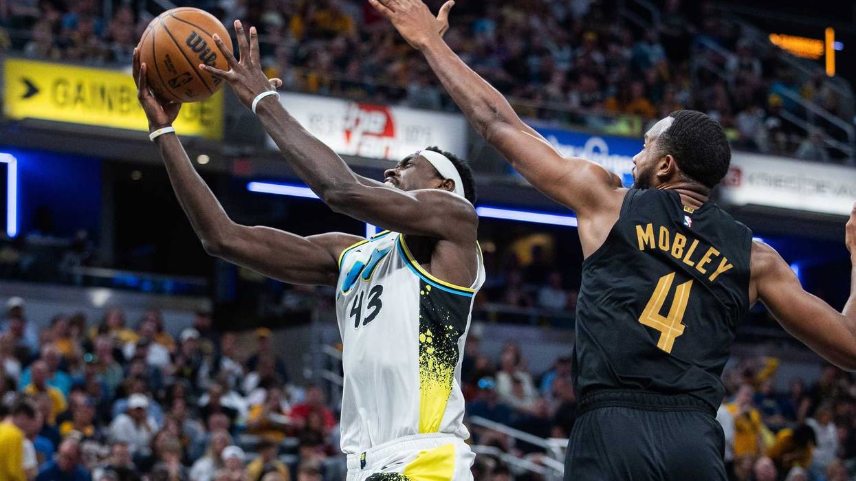Indiana Pacers forward Pascal Siakam (43) shoots the ball while Cleveland Cavaliers forward Evan Mobley (4) defends during game four of the second round for the 2025 NBA Playoffs at Gainbridge Fieldhouse.
