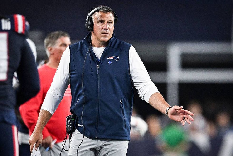 Mike Vrabel expands on comments about Patriots’ lack of depth