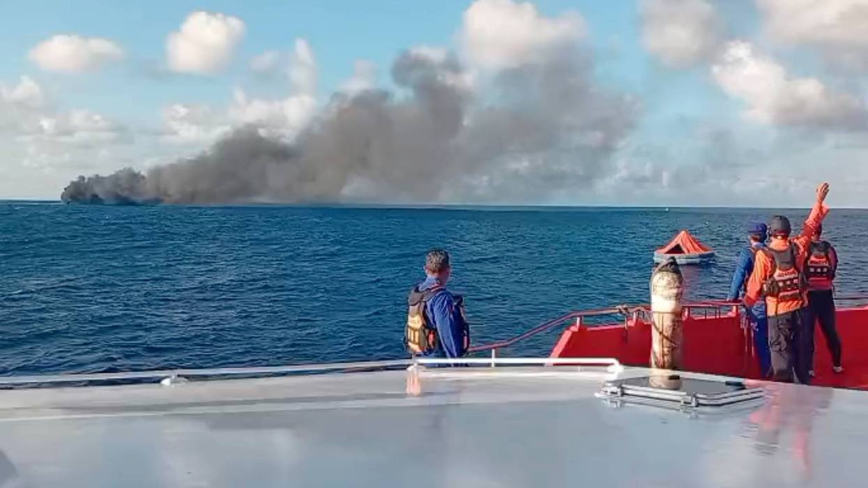 INDONESIA-FERRY-INCENDIO