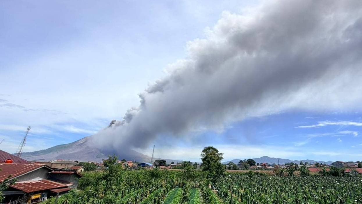 INDONESIA VOLCAN