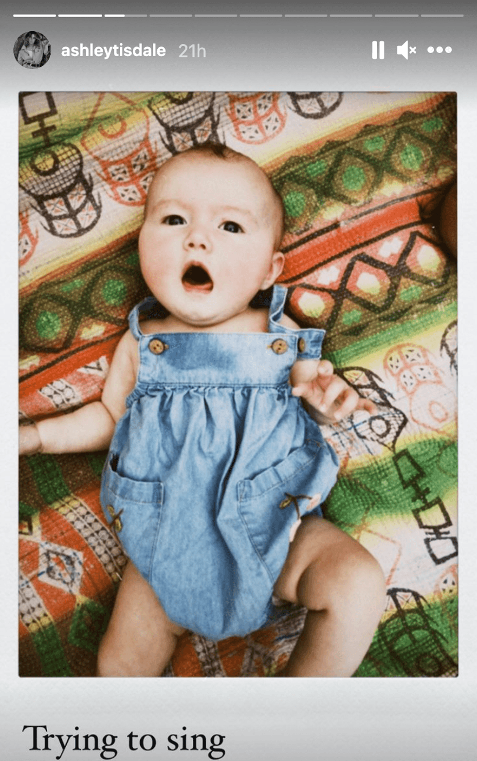 Instagram @ashleytisdale