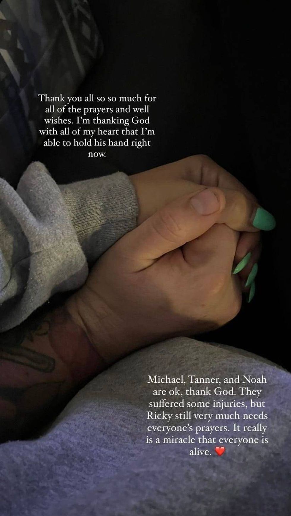 Instagram @caleighryan