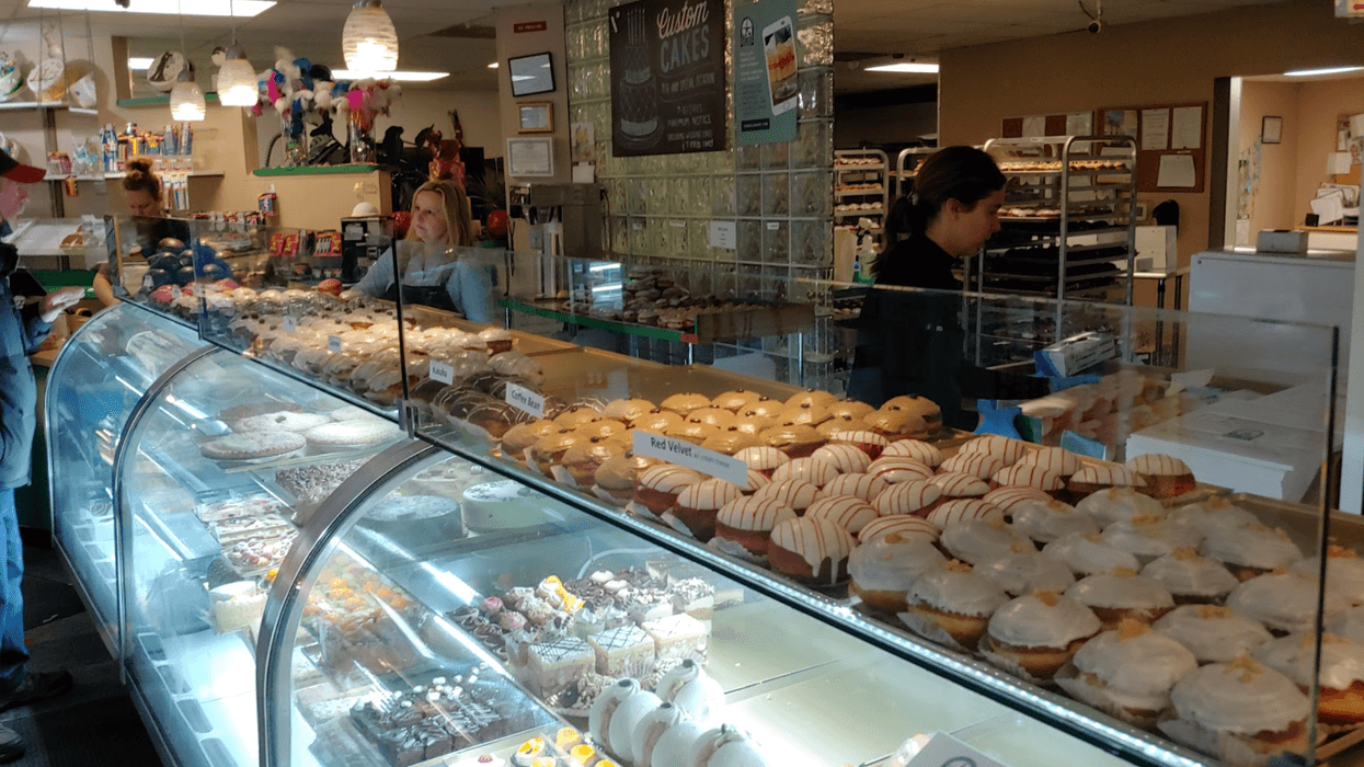 Instead of booze, some Chicagoans load up on Polish treat this Fat Tuesday