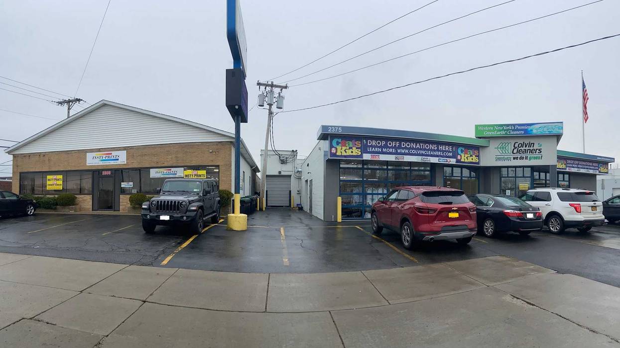 Insty-Print and Colvin Cleaners in Kenmore