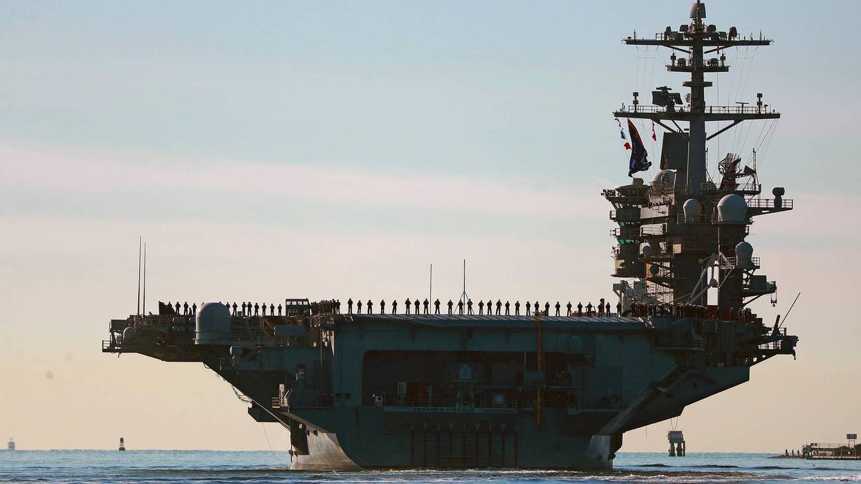 Iran US Aircraft Carrier 364