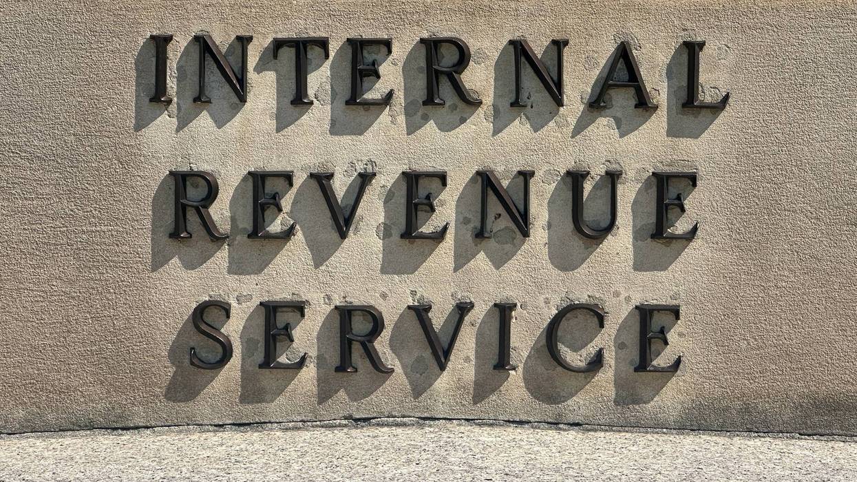 IRS White House 666