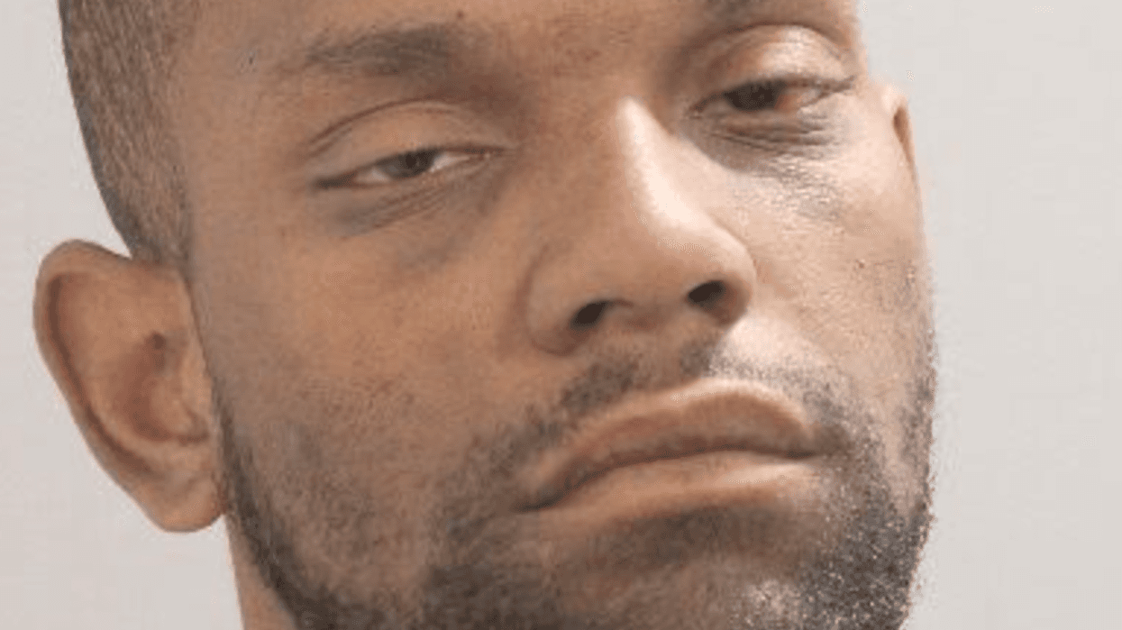 Isaac Flores, 29