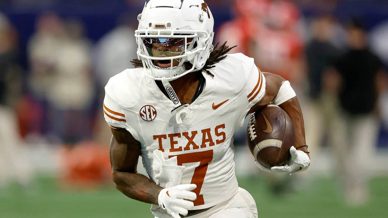 Isaiah Bond #7 of the Texas Longhorns warms up prior to the 2024 SEC Championship against the Georgia Bulldogs at Mercedes-Benz Stadium on Dec. 7, 2024 in Atlanta, Georgia.