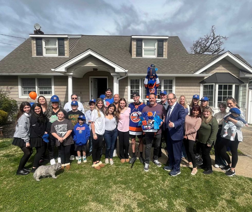 Islanders surprise