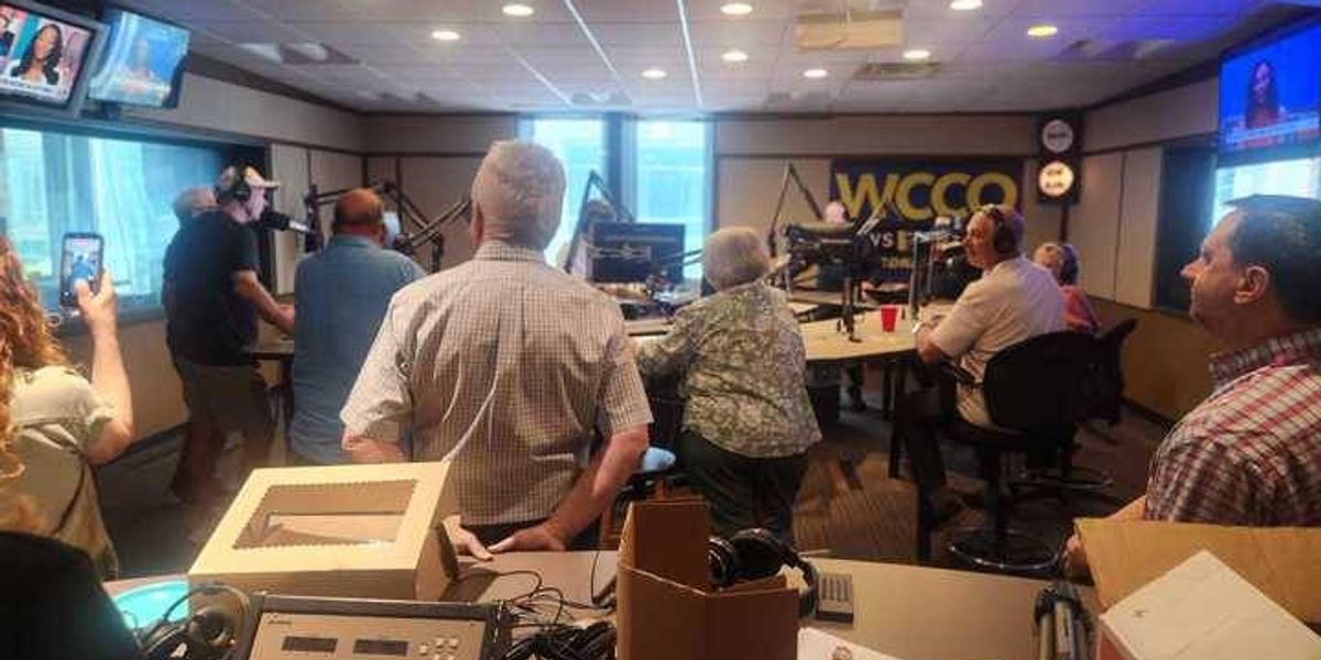 Guests, family, and coworkers gather for Denny Long's final day at WCCO rdio