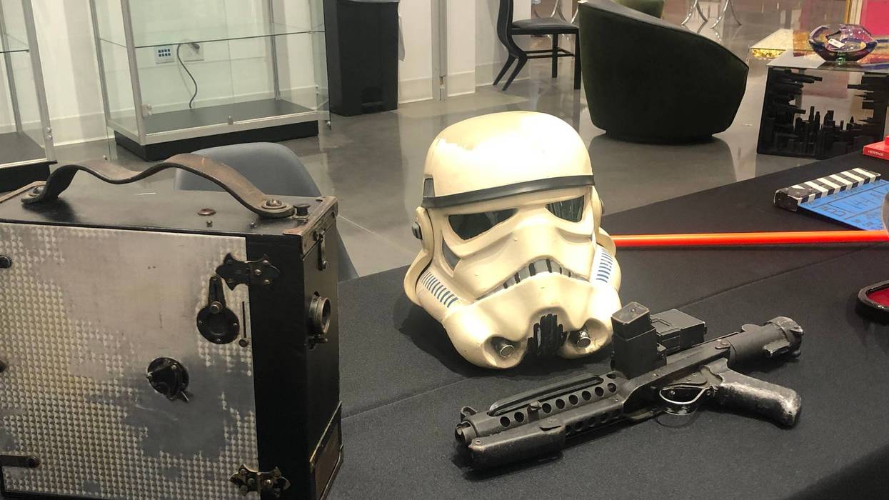 Items from world and movie history up for auction in Irving