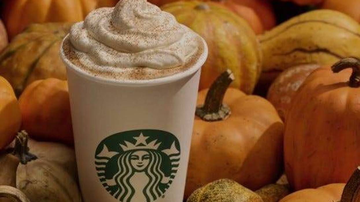 It’s officially pumpkin spice season. Starbucks is rolling out its Pumpkin Spice Latte today, marking the 21st year in a row the fall favorite has returned to menus. For many, the drink signals the unofficial start of autumn, no matter what the thermometer says in North Texas.