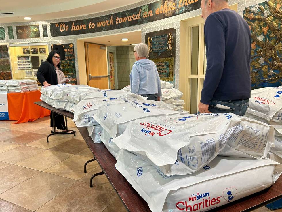 It’s Pet Hunger Awareness Day and a new partnership between the Animal Humane Society and Second Harvest Heartland is looking to expand its reach to pet owners in need.