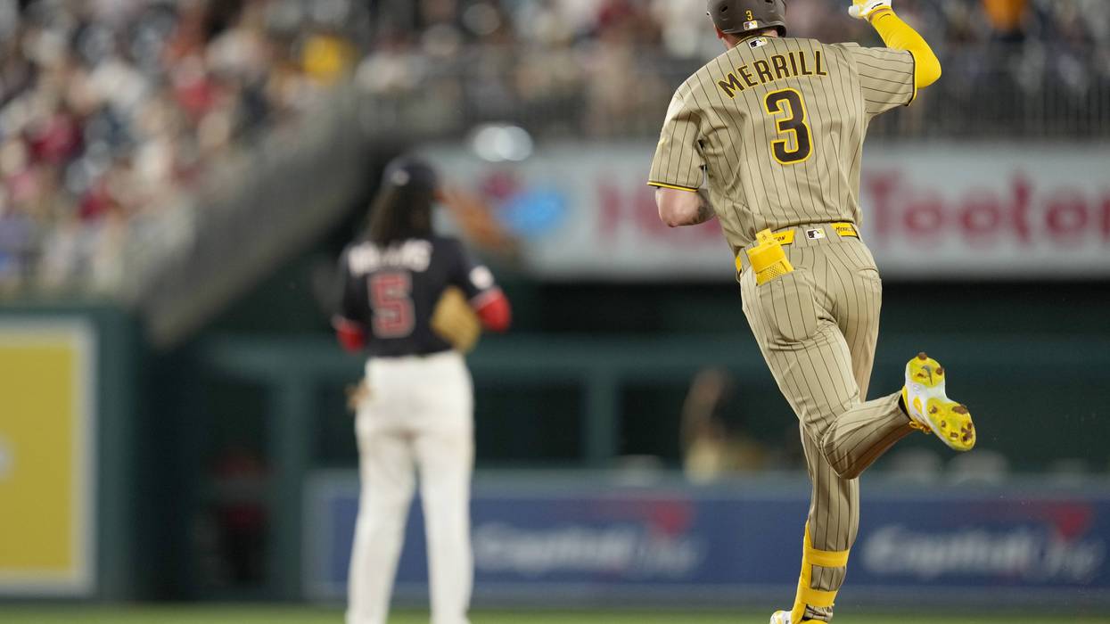 Padres fight back to beat Nationals 7-5