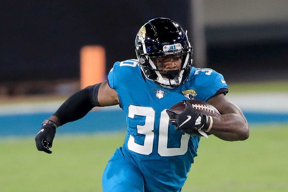 Jaguars rookie James Robinson gets to steppin
