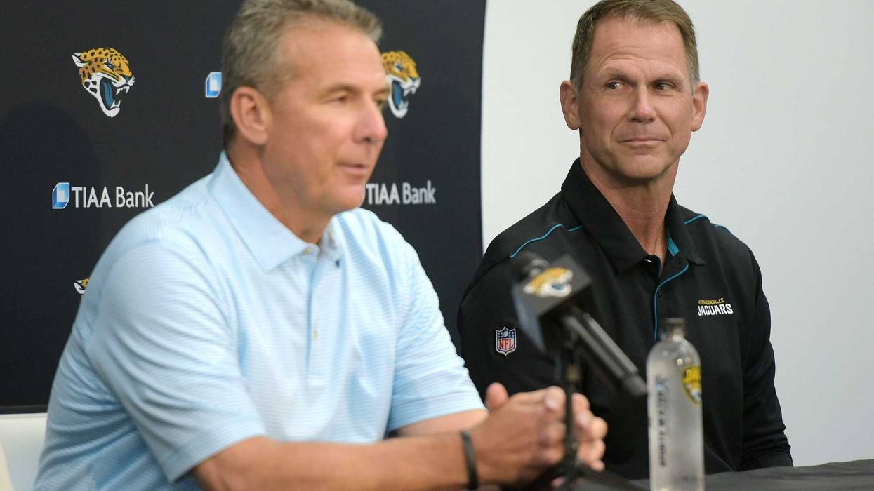 Jaguars sign Tim Tebow