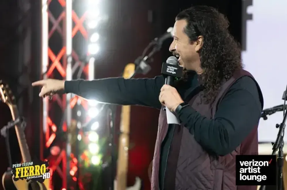 Jaime De Anda Performance