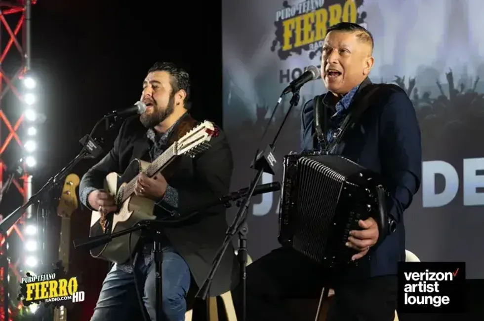 Jaime De Anda Performance