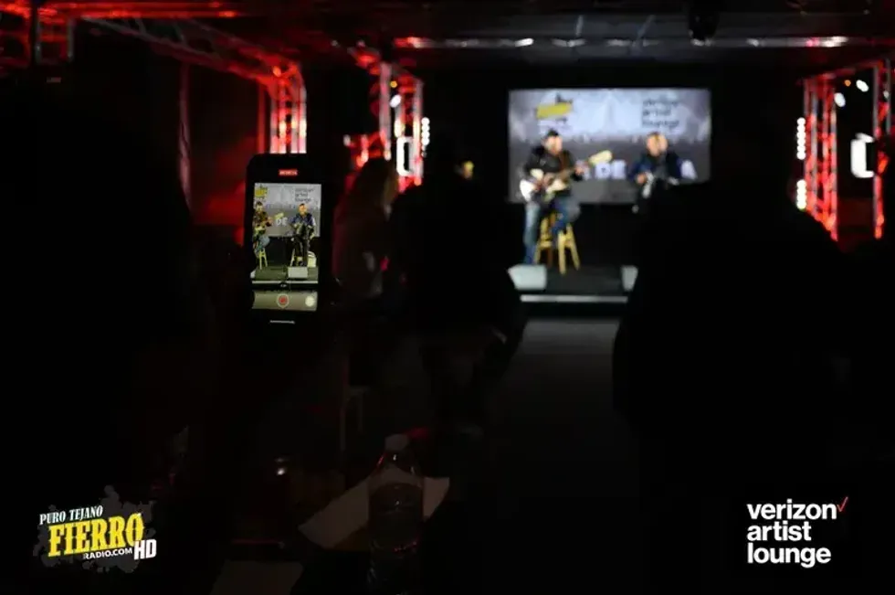 Jaime De Anda Performance