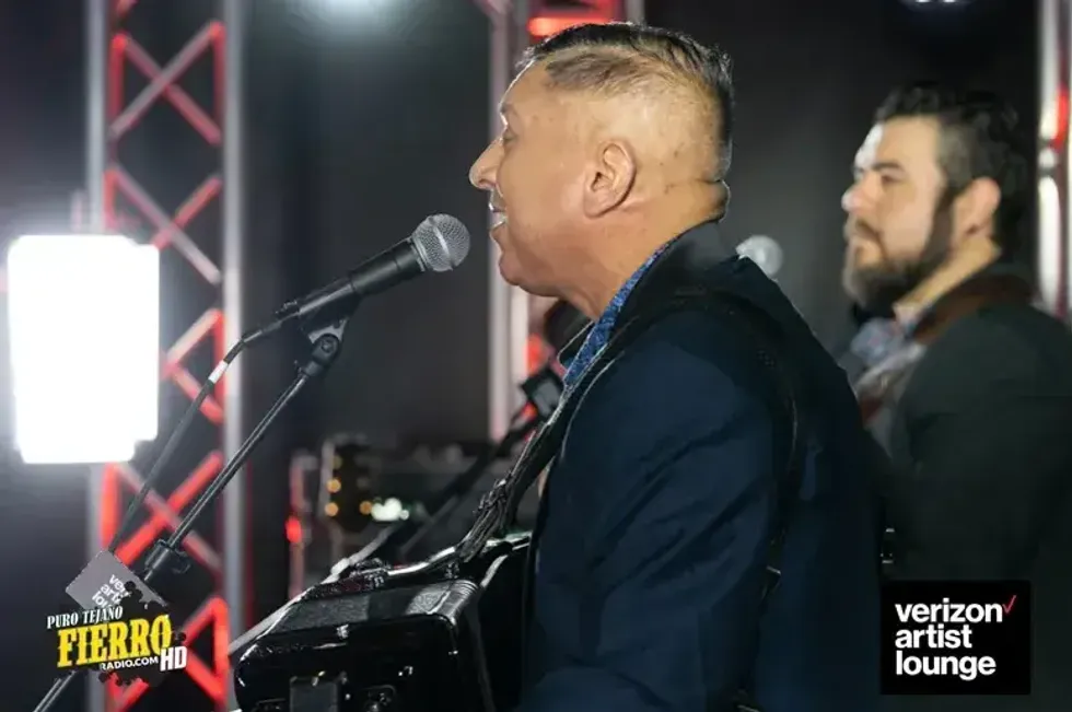 Jaime De Anda Performance