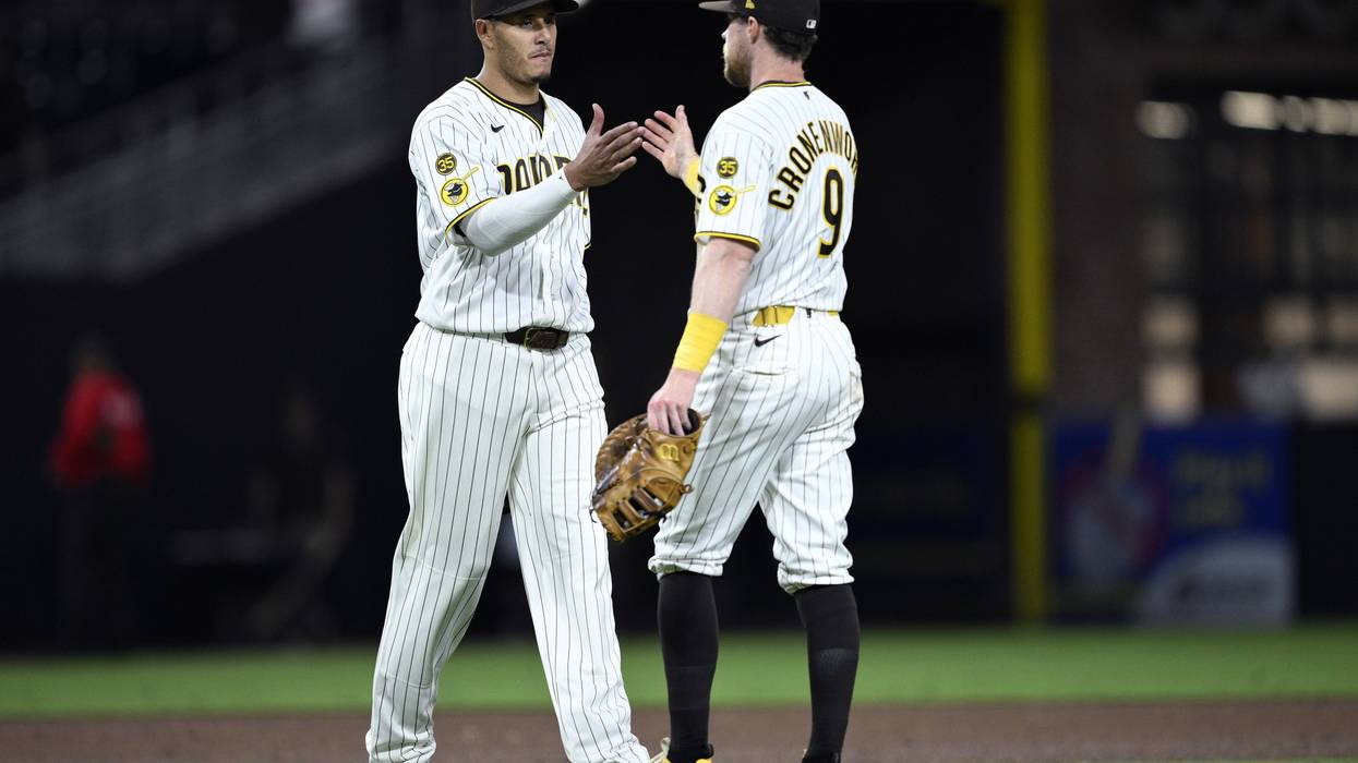 Jake Cronenworth HR lifts Padres past Diamondbacks 4-1