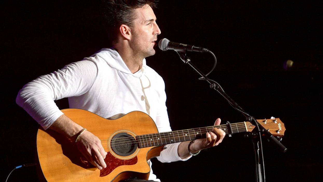 Jake Owen Playing Acoustic Guitar