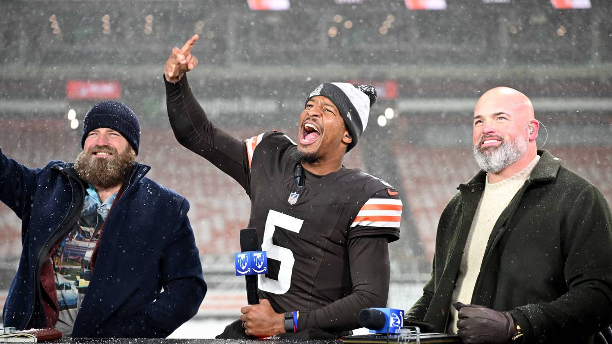 Jameis Winston #5 of the Cleveland Browns talks with the postgame analyst Ryan Fitzpatrick (L) and Andrew Whitworth (R) after the game at Huntington Bank Field on November 21, 2024 in Cleveland, Ohio.