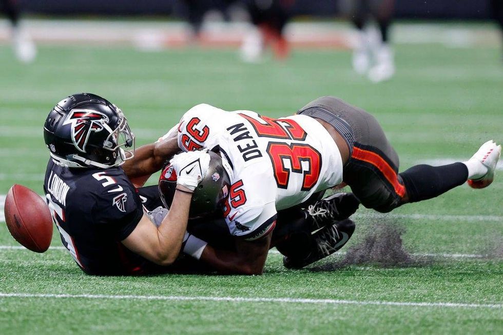 Jamel Dean forces incompletion from Drake London