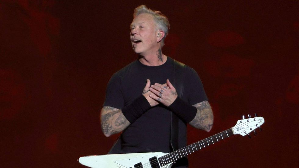 James Hetfield embraced by Metallica members after sharing on-stage insecurity