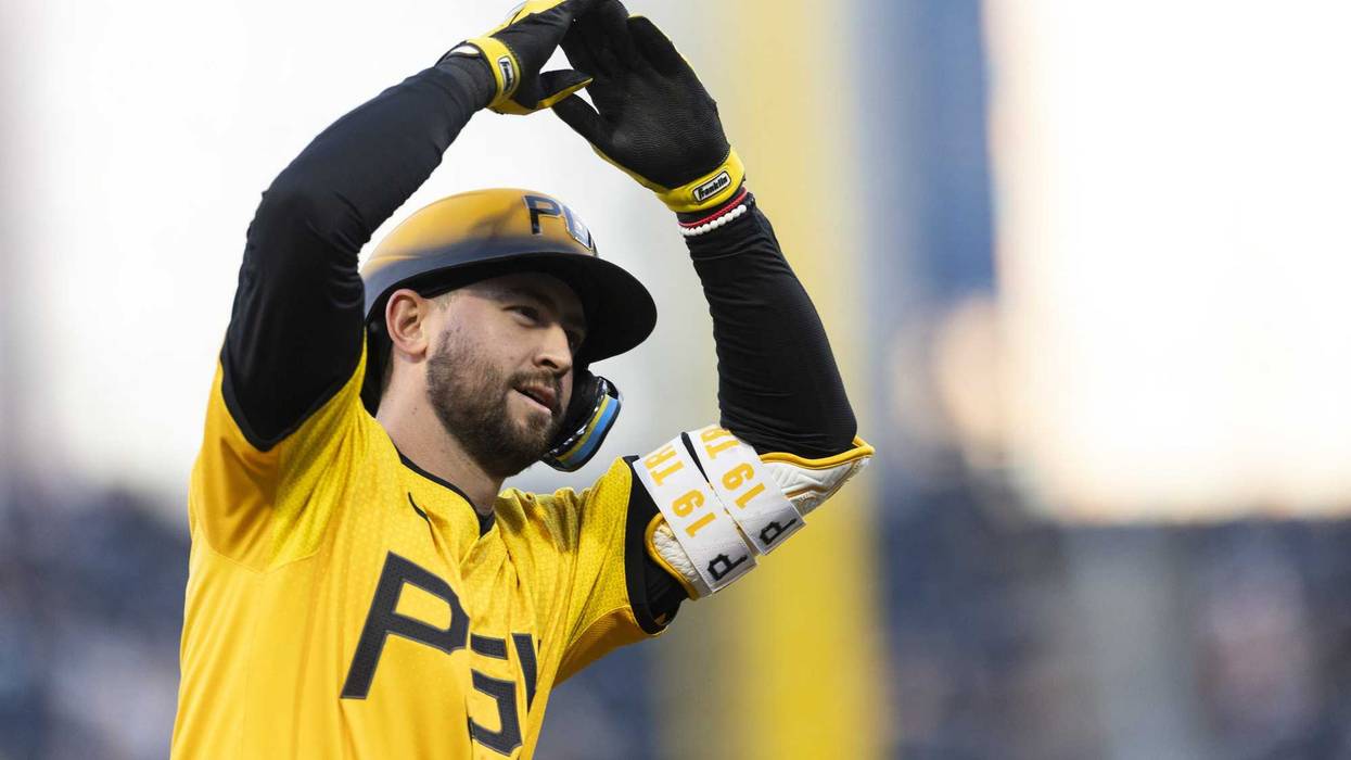 Jared Triolo rounding bases after homer