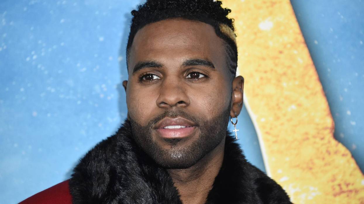 Jason Derulo attends the world premiere of "Cats" at Alice Tully Hall, Lincoln Center