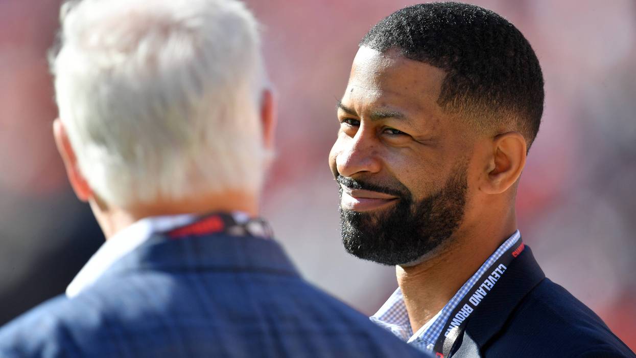 Jason Miller / Stringer