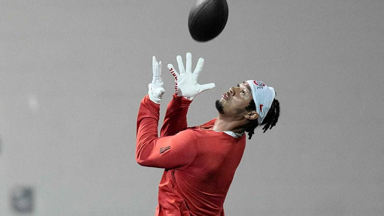 Jaxon Smith-Njigba catching in Pro Day