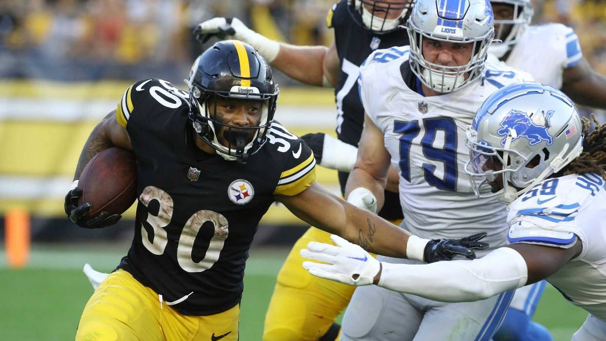 Jaylen Warren running