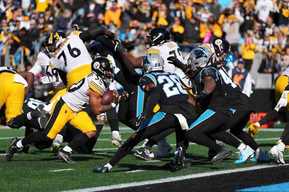 Jaylen Warren scores 1st TD