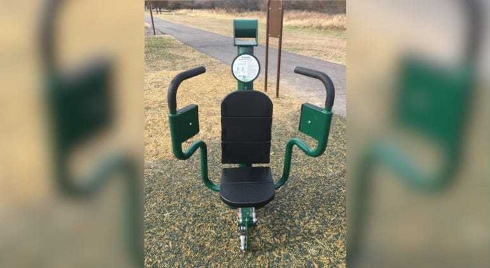 Jefferson Barracks Cemetery park trail