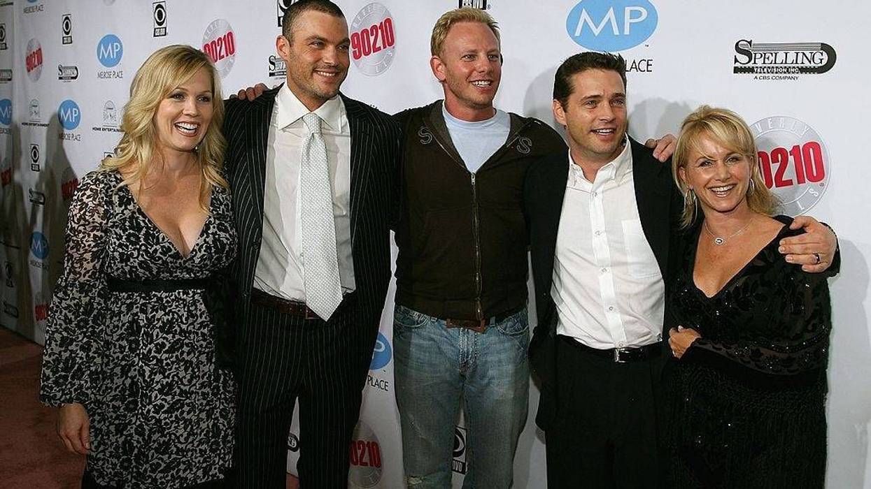 Jennie Garth, Brian Austin Green, Ian Ziering, Jason Priestley and Gabrielle Carteris