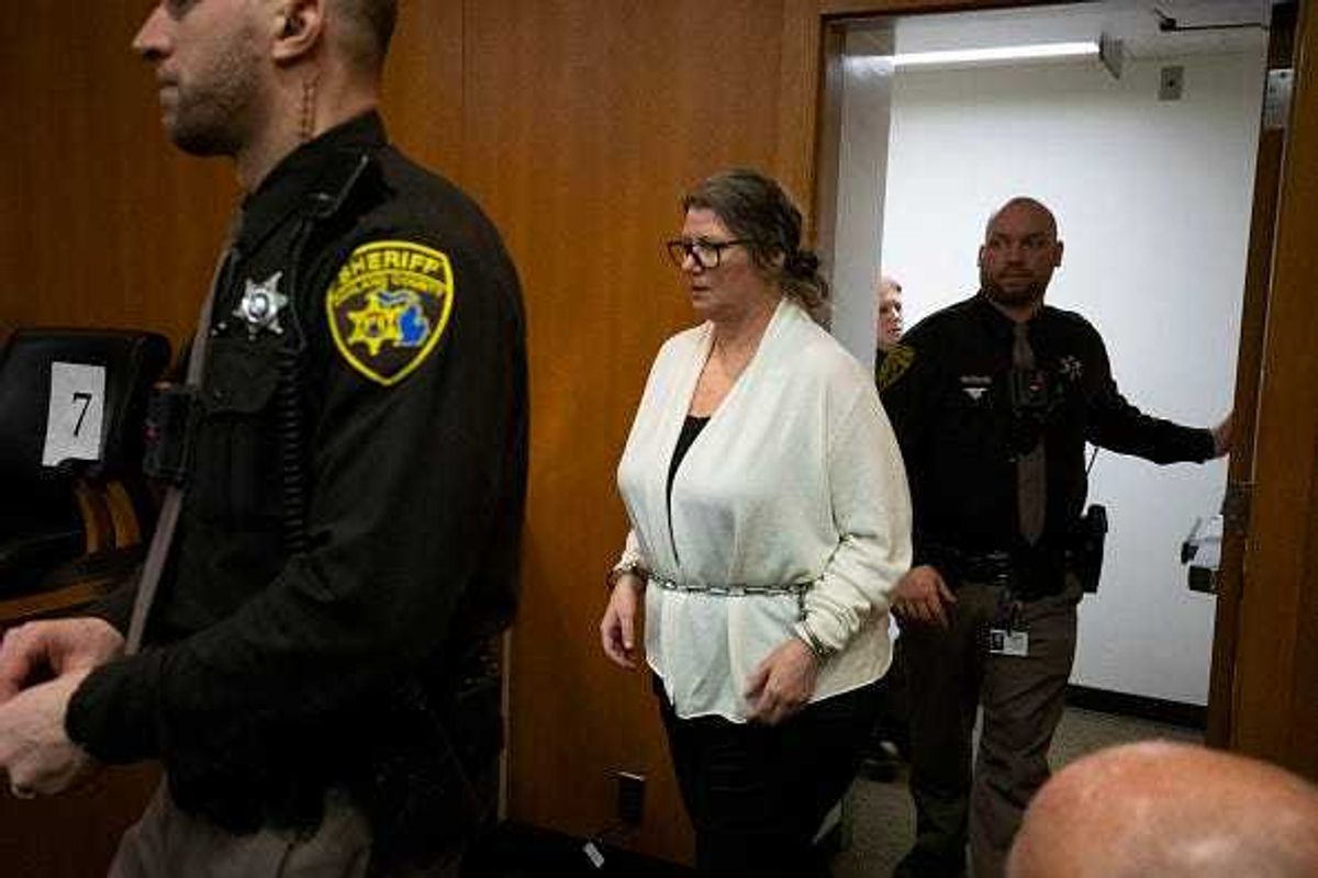 Jennifer Crumbley in court