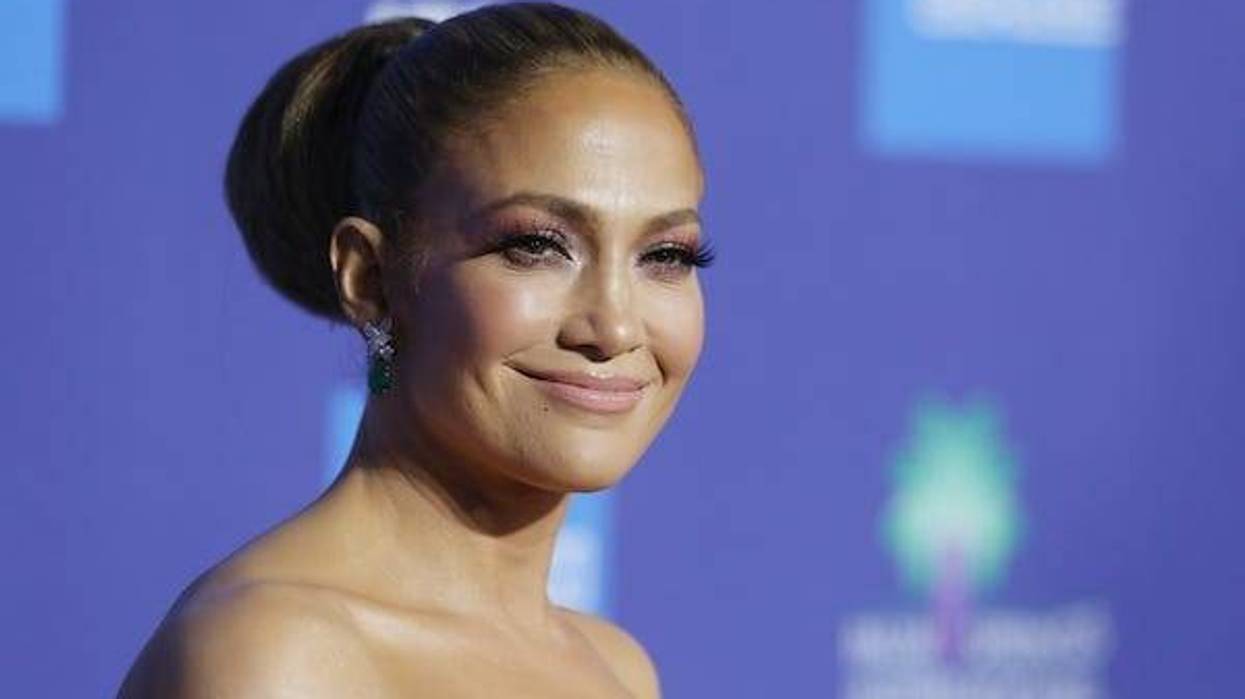 Jennifer Lopez arrives on the red carpet at the 2020 Palm Springs International Film Festival