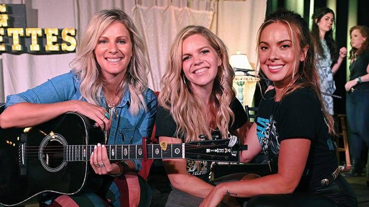 Jennifer Wayne, Natalie Stovall, and Naomi Cooke of Runaway June