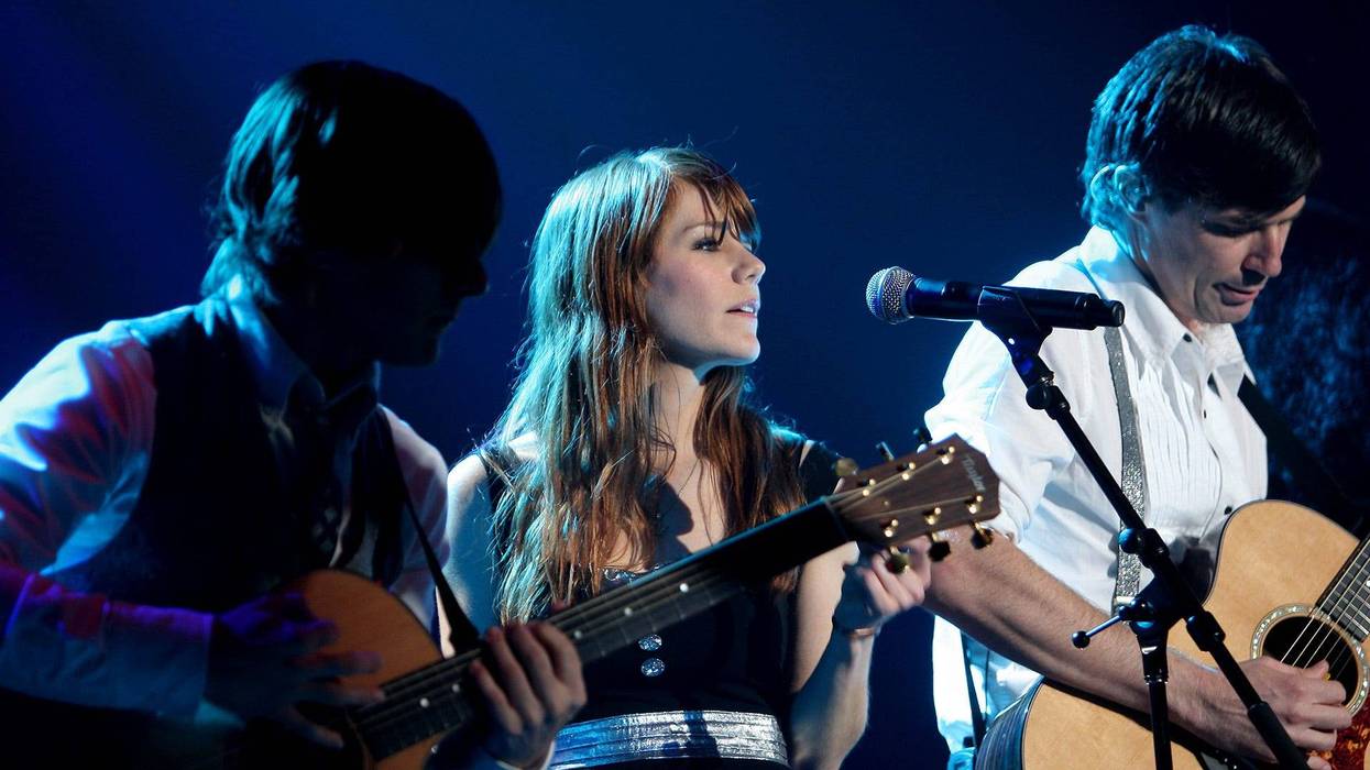 Jenny Lewis and the band Rilo Kiley