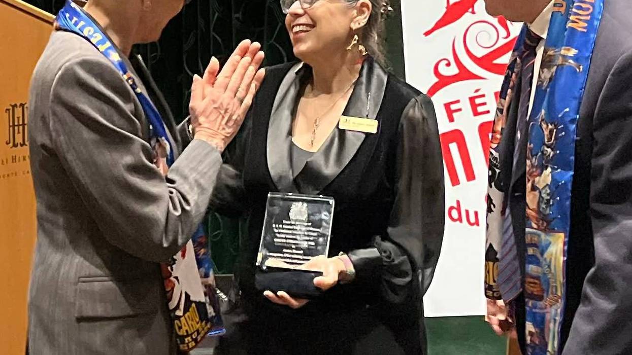 Jessica Hentoff receives Ambassador of World Circus Federation