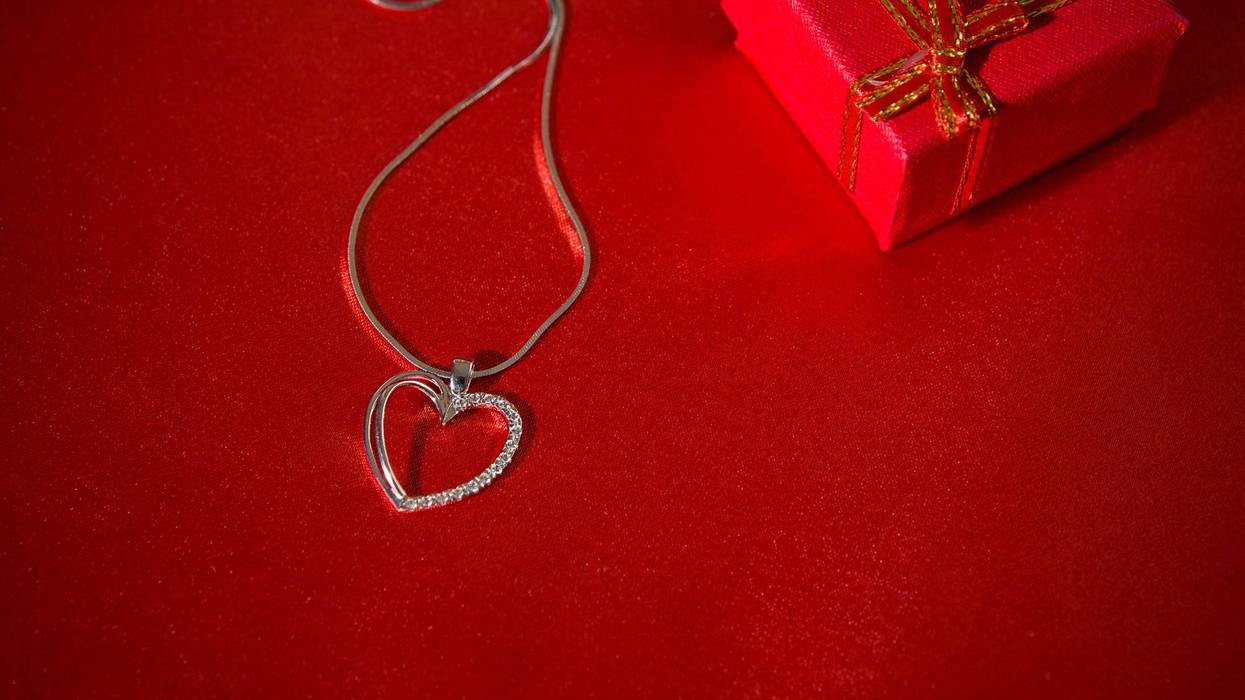 Jewelry tops Valentine's Day gift list